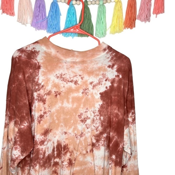 Free People We The Free Long Sleeve Oversized Pink Maroon Tie Dye Shirt Medium - Picture 14 of 14